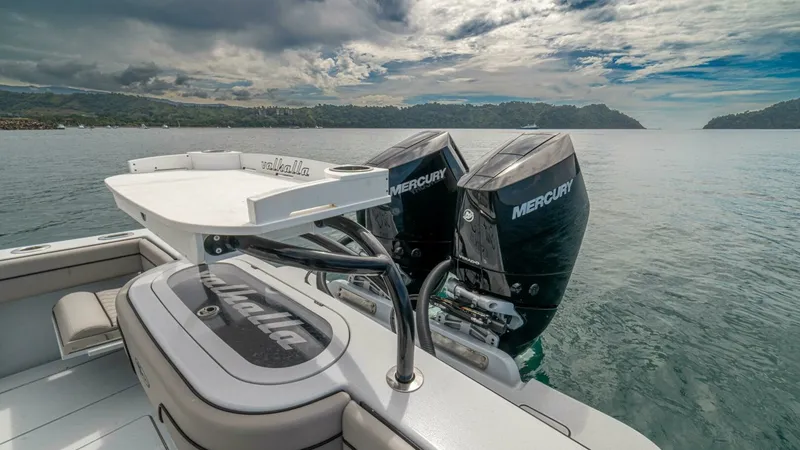 Slide: The Image of Valhalla Boatworks V-33 2024 - 18