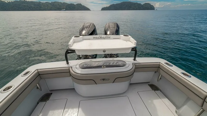 Slide: The Image of Valhalla Boatworks V-33 2024 - 16