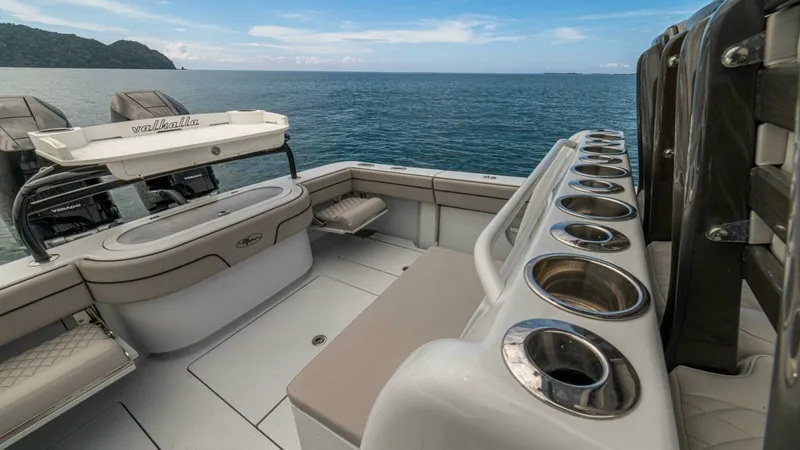 Slide: The Image of Valhalla Boatworks V-33 2024 - 29