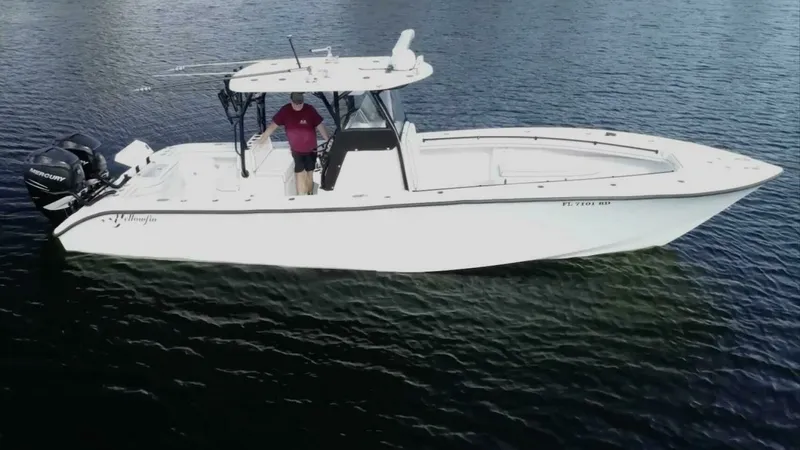 Slide: The Image of Yellowfin 32 Center Console 2017 - 5