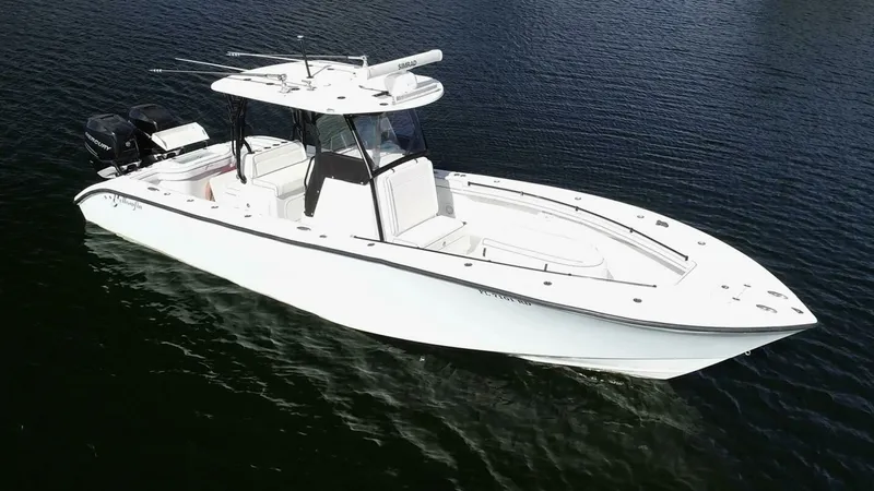 Slide: The Image of Yellowfin 32 Center Console 2017 - 6