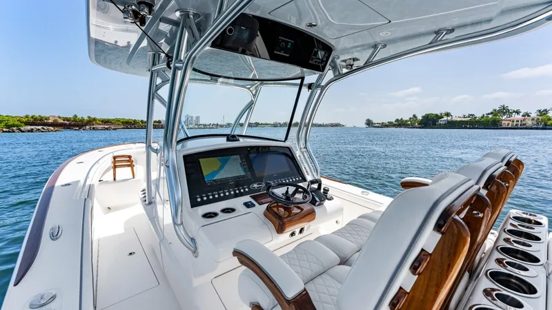 Slide: The Image of Valhalla Boatworks V-33 2027 - 11