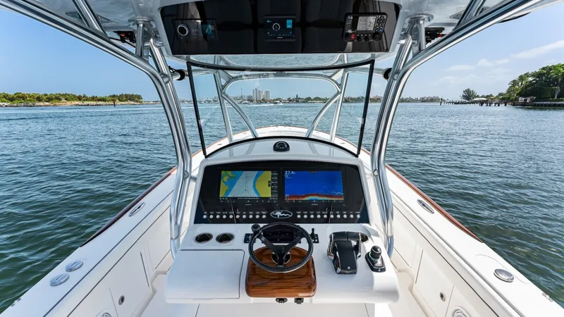 Slide: The Image of Valhalla Boatworks V-33 2027 - 12