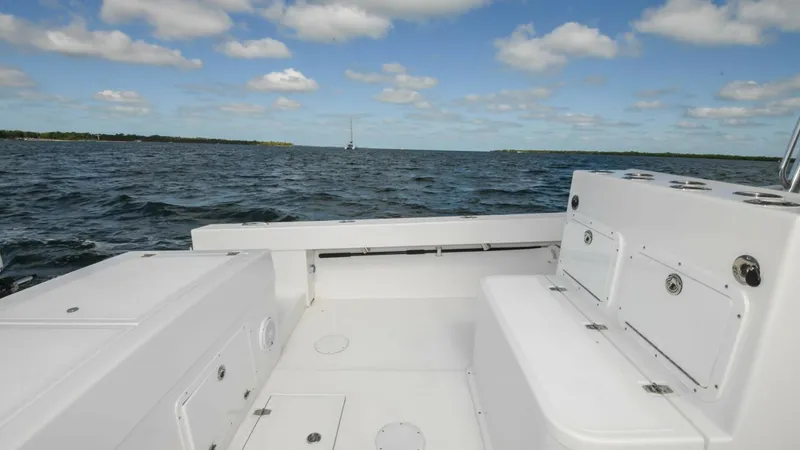Slide: The Image of Ocean Master 336 Center Console 2019 - 16