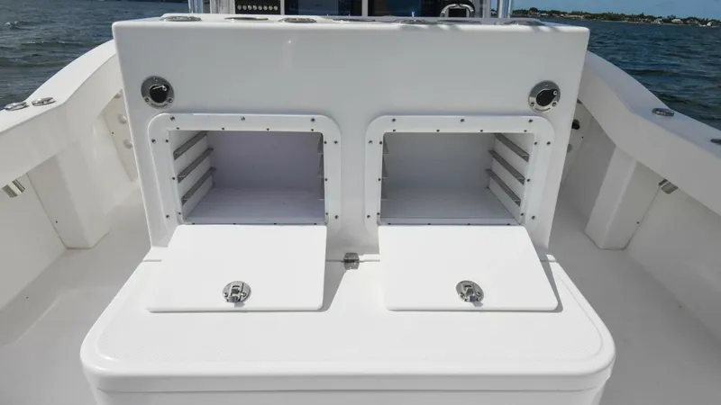 Slide: The Image of Ocean Master 336 Center Console 2019 - 12