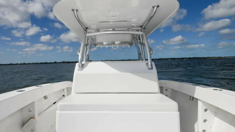 Slide: The Image of Ocean Master 336 Center Console 2019 - 7