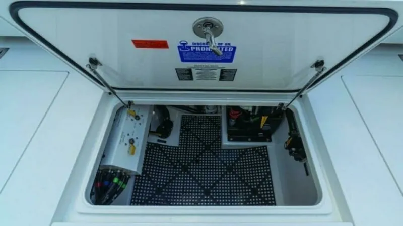 Slide: The Image of Valhalla Boatworks V-37 2027 - 16