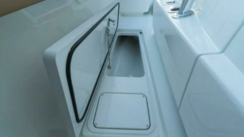 Slide: The Image of Valhalla Boatworks V-37 2027 - 34