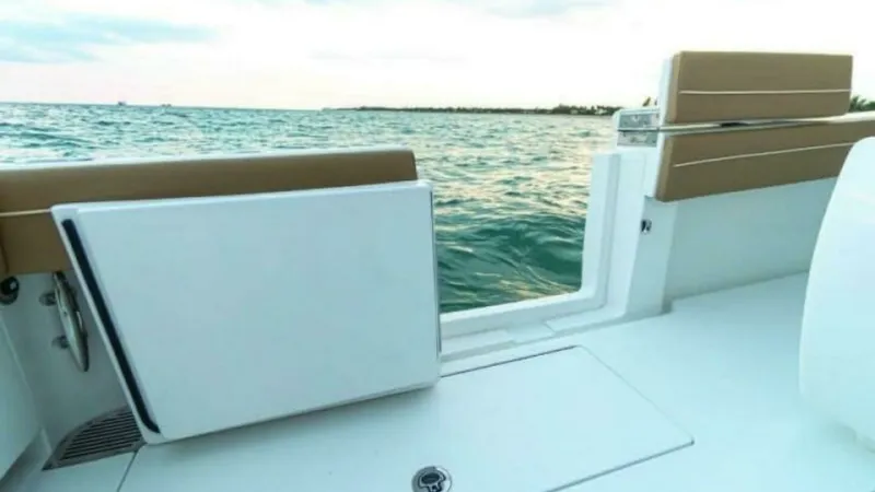 Slide: The Image of Valhalla Boatworks V-37 2027 - 37