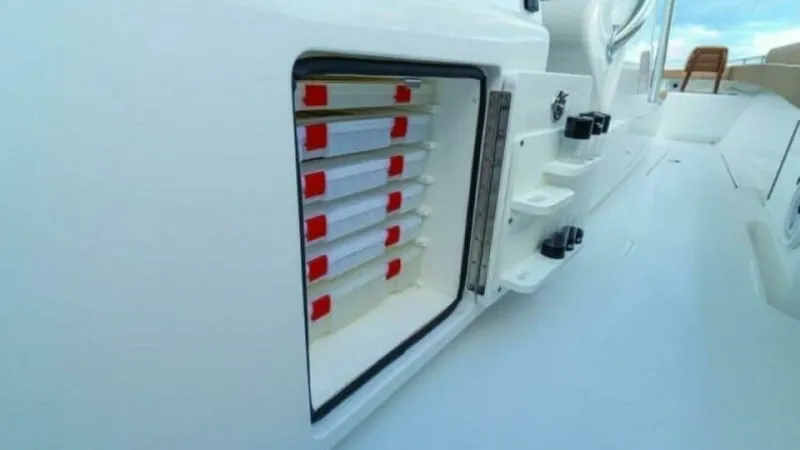Slide: The Image of Valhalla Boatworks V-37 2027 - 20
