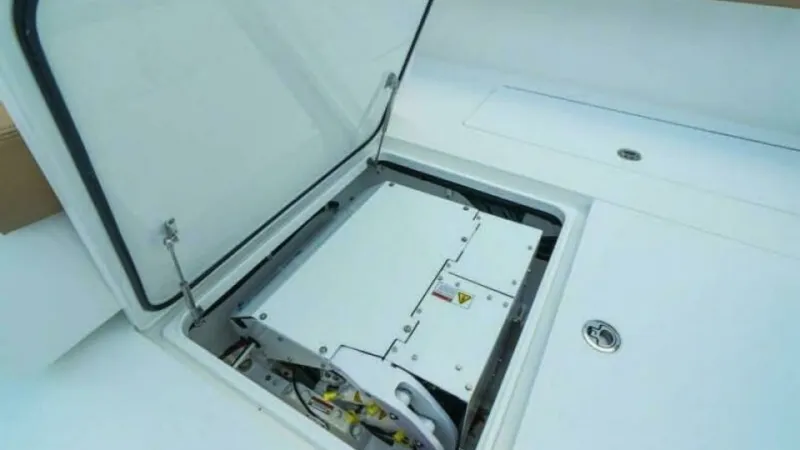 Slide: The Image of Valhalla Boatworks V-37 2027 - 18