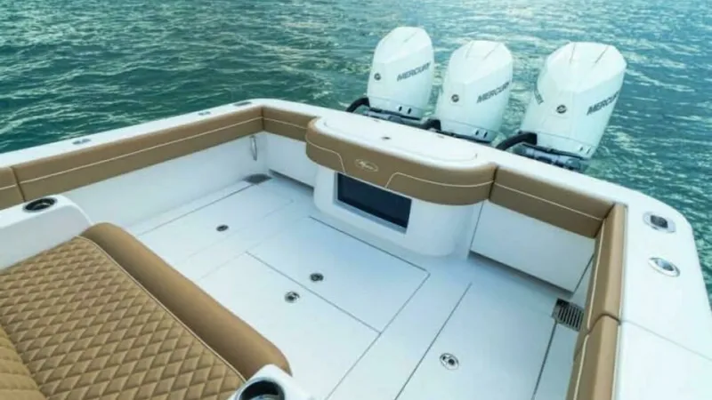 Slide: The Image of Valhalla Boatworks V-37 2027 - 10