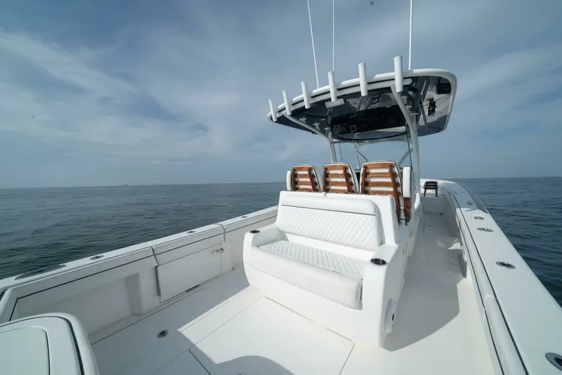 Slide: The Image of Valhalla Boatworks V-37 2022 - 12