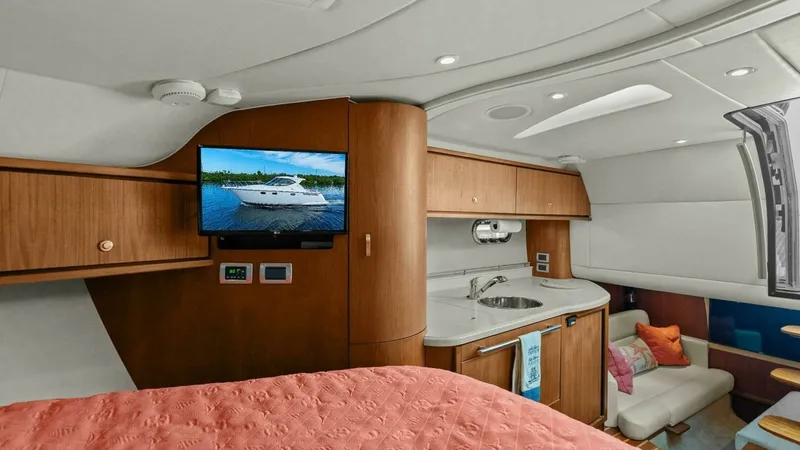 Slide: The Image of Tiara 3500 Sovran 2008 - 9