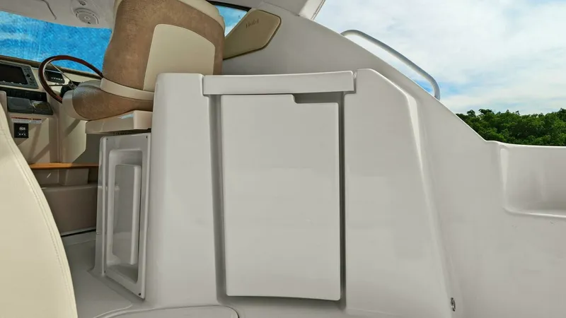 Slide: The Image of Tiara 3500 Sovran 2008 - 27