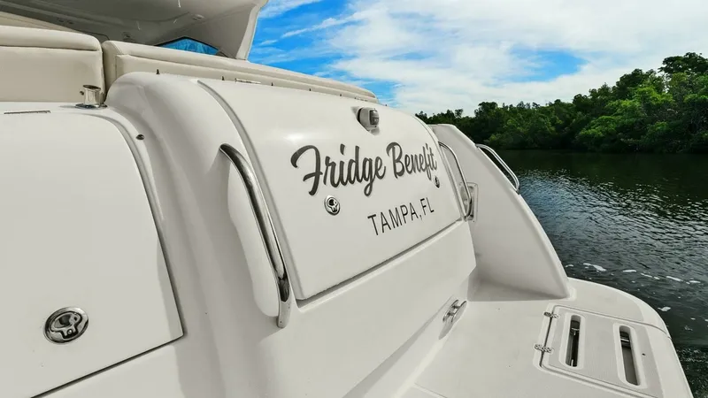 Slide: The Image of Tiara 3500 Sovran 2008 - 35