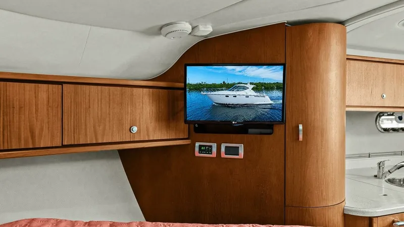 Slide: The Image of Tiara 3500 Sovran 2008 - 11