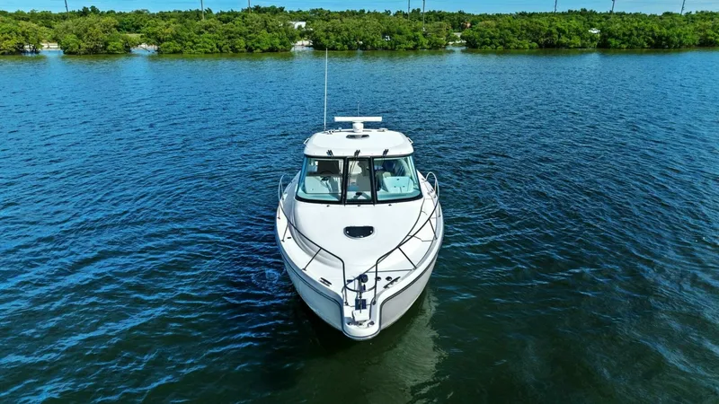 Slide: The Image of Tiara 3500 Sovran 2008 - 41