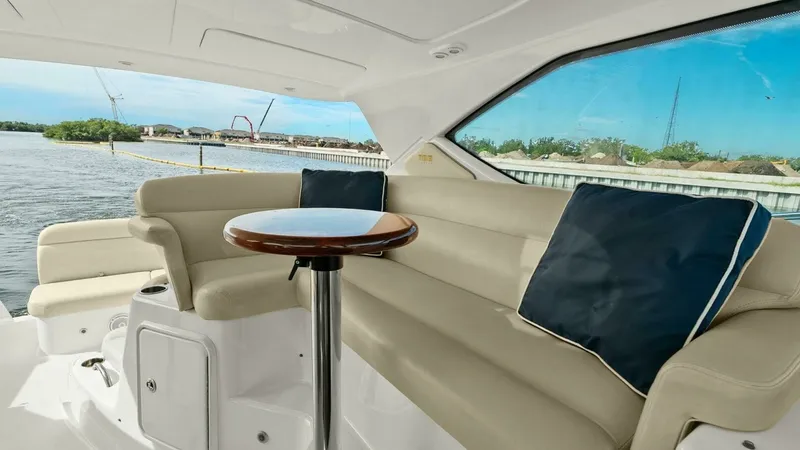 Slide: The Image of Tiara 3500 Sovran 2008 - 23