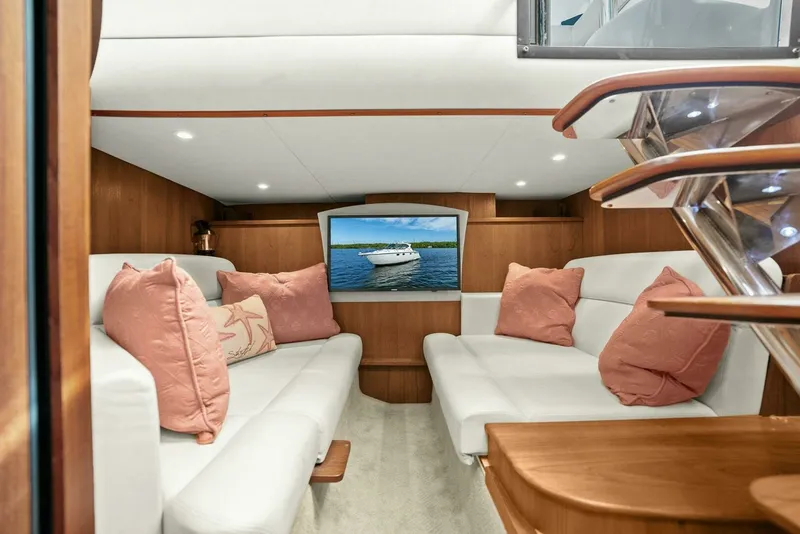 Slide: The Image of Tiara 3500 Sovran 2008 - 6
