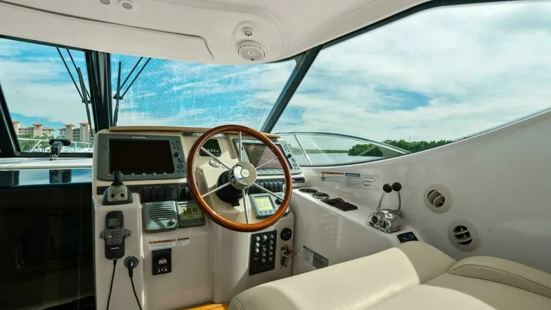 Slide: The Image of Tiara 3500 Sovran 2008 - 16