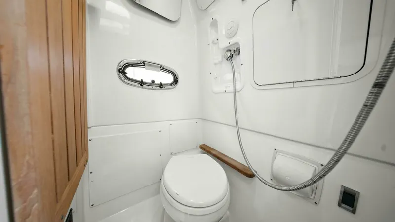 Slide: The Image of Boston Whaler 380 Outrage 2019 - 17