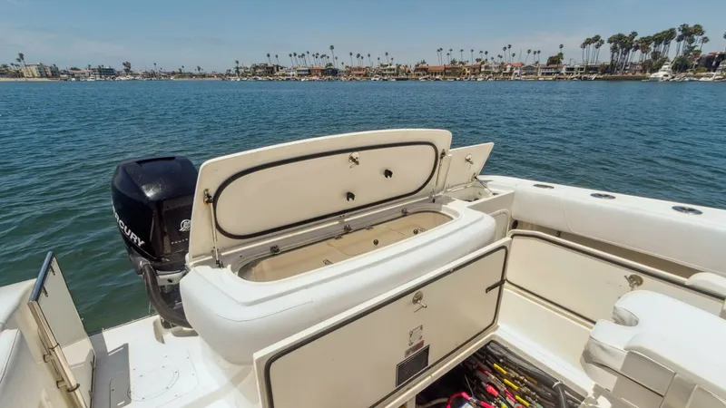 Slide: The Image of Fountain 38 Sportfishing Cruiser 2008 - 10