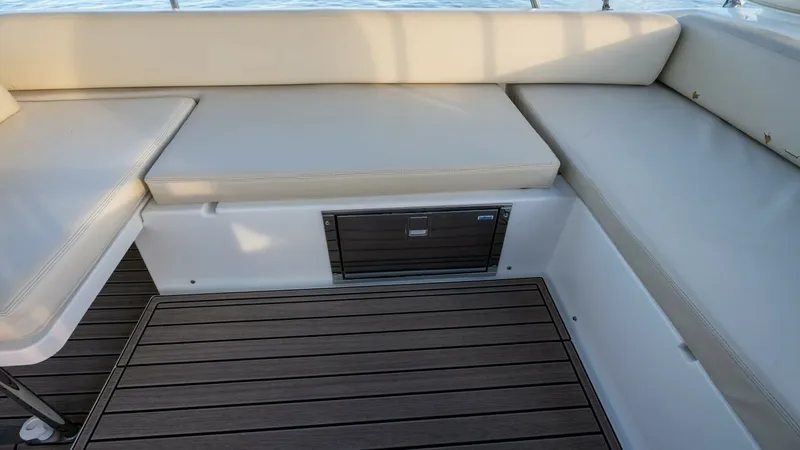 Slide: The Image of Azimut 40 Flybridge 2013 - 64