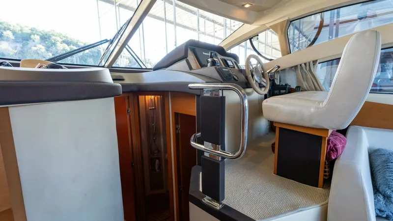 Slide: The Image of Azimut 40 Flybridge 2013 - 18