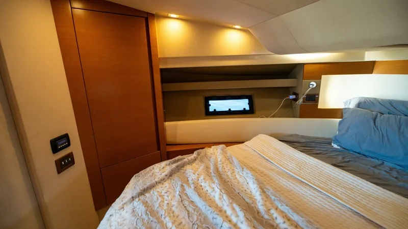 Slide: The Image of Azimut 40 Flybridge 2013 - 35