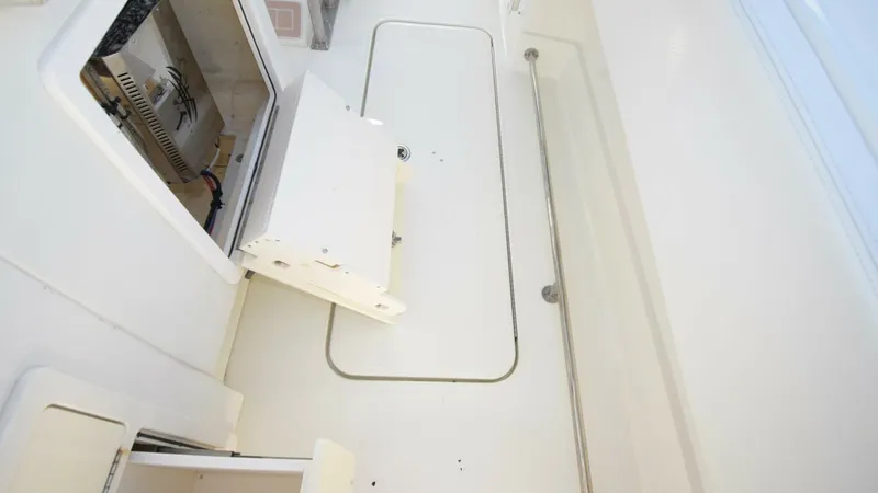 Slide: The Image of HCB 4200 SF 2012 - 10