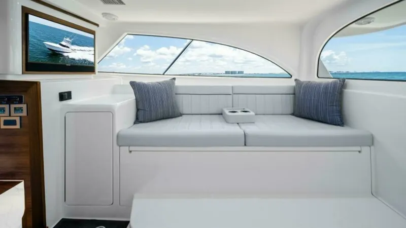 Slide: The Image of Viking 46 Billfish 2027 - 6