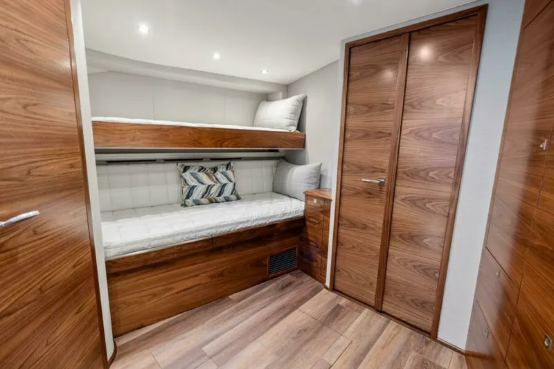 Slide: The Image of Viking 46 Billfish 2027 - 12