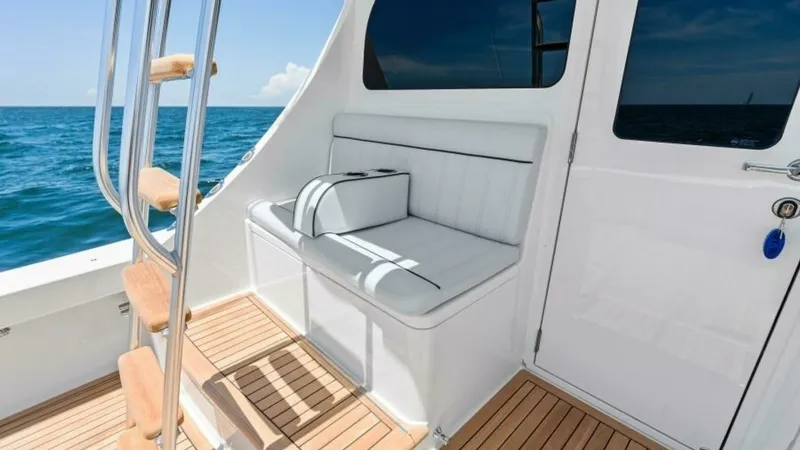 Slide: The Image of Viking 46 Billfish 2027 - 14