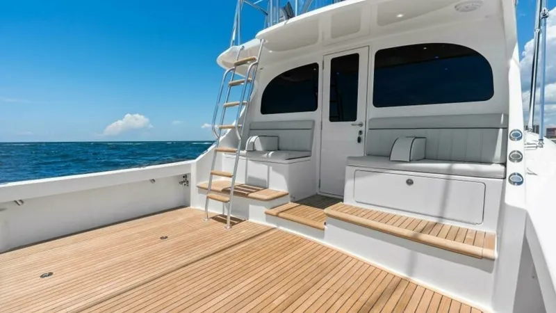 Slide: The Image of Viking 46 Billfish 2027 - 13