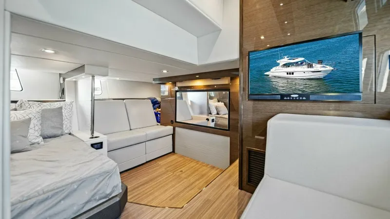 Slide: The Image of Cruisers 45 Cantius 2019 - 48