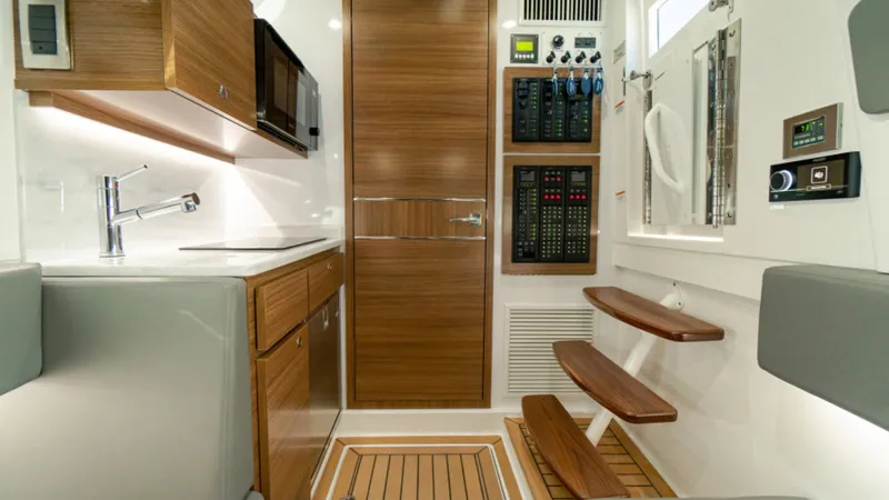 Slide: The Image of Valhalla Boatworks V-46 2027 - 13