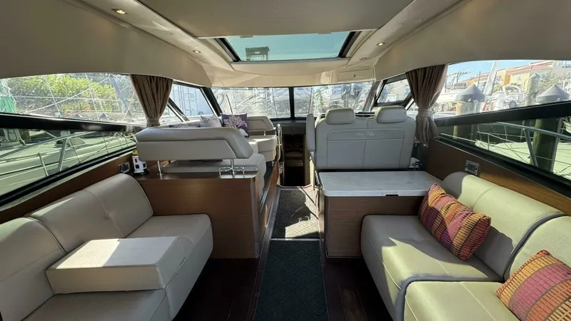 Slide: The Image of Sea Ray 470 Sundancer 2016 - 2