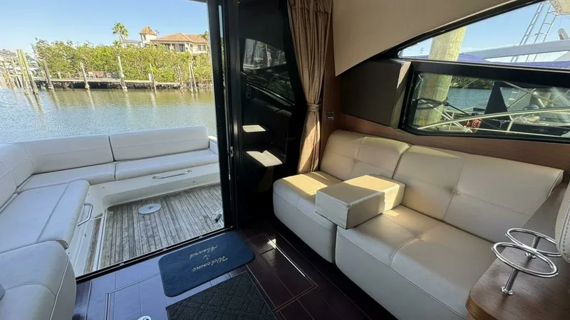 Slide: The Image of Sea Ray 470 Sundancer 2016 - 26