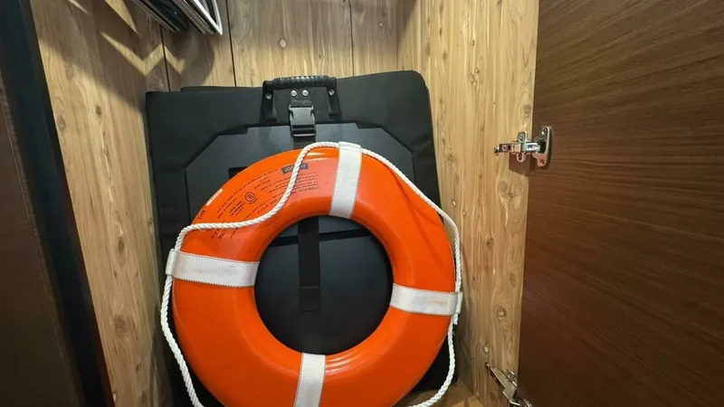 Slide: The Image of Sea Ray 470 Sundancer 2016 - 20