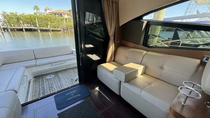 Slide: The Image of Sea Ray 470 Sundancer 2016 - 25
