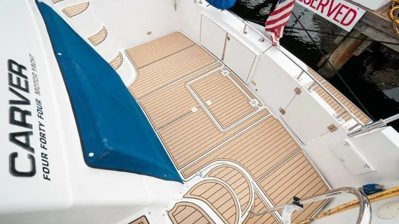 Slide: The Image of Carver Yachts 444 Cockpit Motor Yacht 2002 - 24