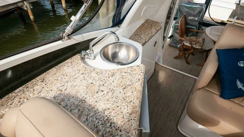 Slide: The Image of Carver Yachts 444 Cockpit Motor Yacht 2002 - 23