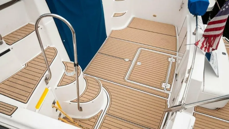 Slide: The Image of Carver Yachts 444 Cockpit Motor Yacht 2002 - 25