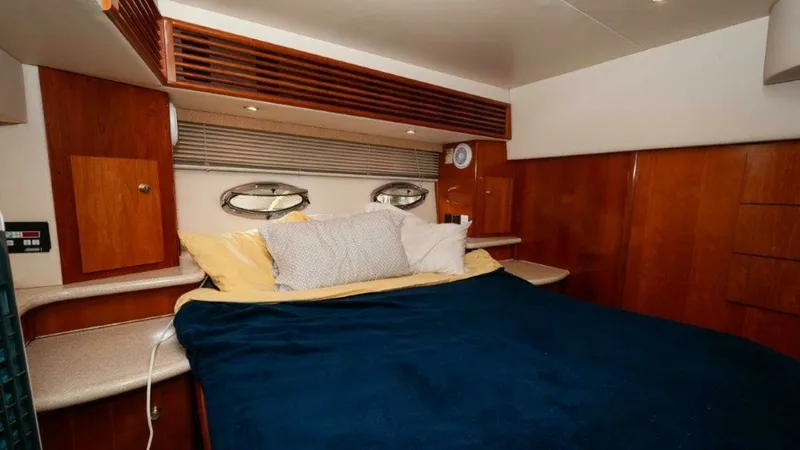 Slide: The Image of Carver Yachts 444 Cockpit Motor Yacht 2002 - 14