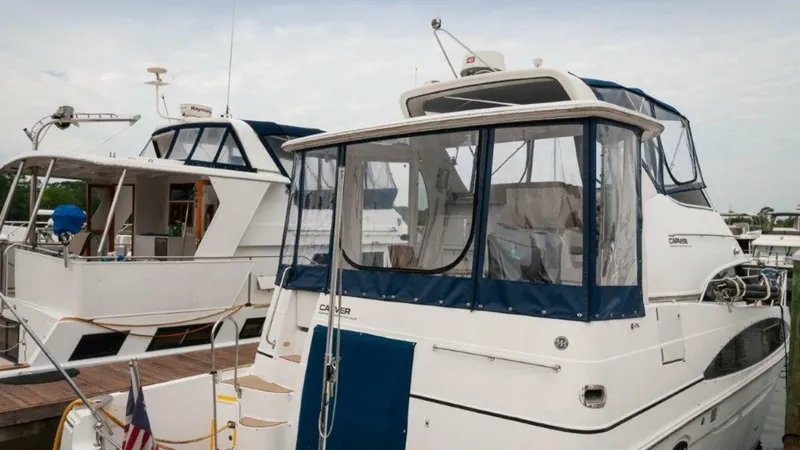 Slide: The Image of Carver Yachts 444 Cockpit Motor Yacht 2002 - 26