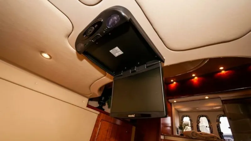 Slide: The Image of Cruisers 477 Sport Sedan 2006 - 19
