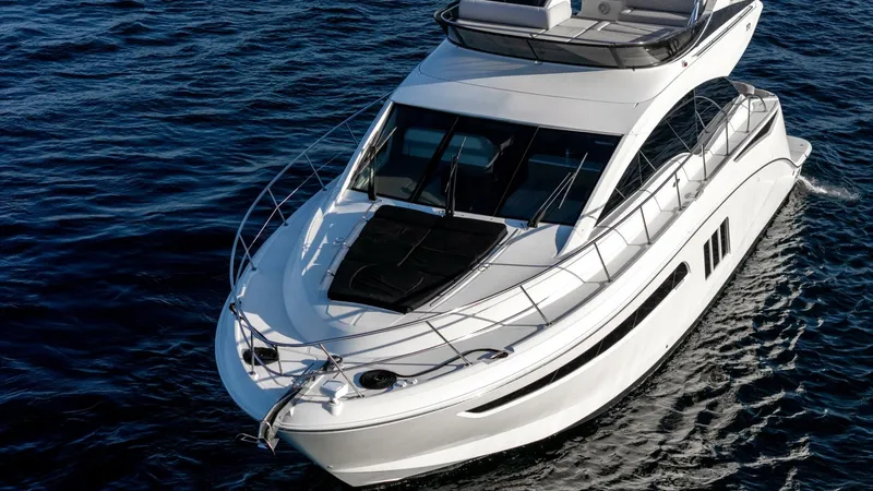 Slide: The Image of Sea Ray 51 Flybridge 2017 - 45