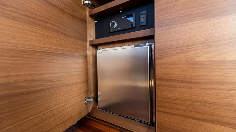 Slide: The Image of Princess F50 Flybridge 2025 - 16