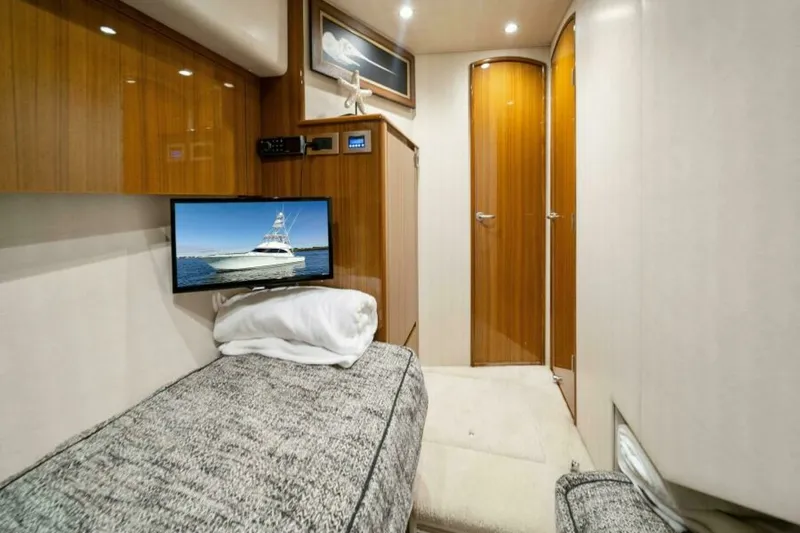 Slide: The Image of Viking 55 Convertible 2016 - 22